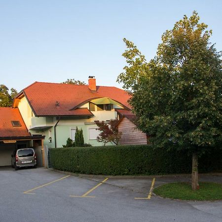 Apartment Silec Smarje pri Jelsah Eksteriør bilde